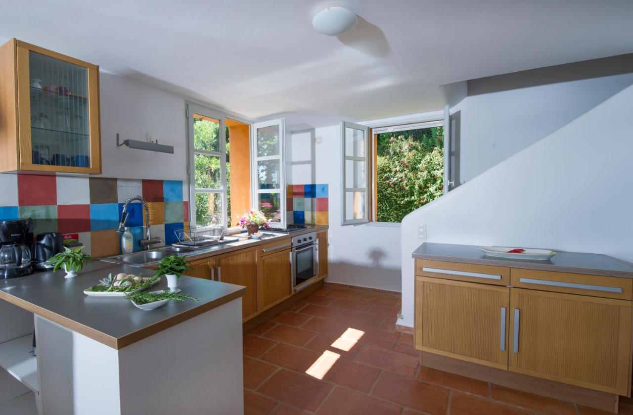 Villa House With Garden And Sea View à La Londe-les-Maures Extérieur photo
