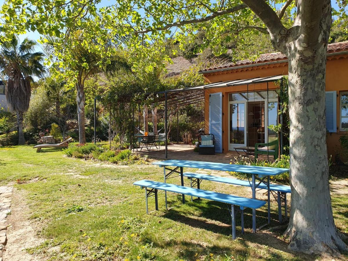 Villa House With Garden And Sea View à La Londe-les-Maures Extérieur photo